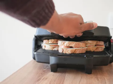 Sandwich Griller with Non-Stick Plates — Small Appliances at Kitchen Kraft, Vadodara